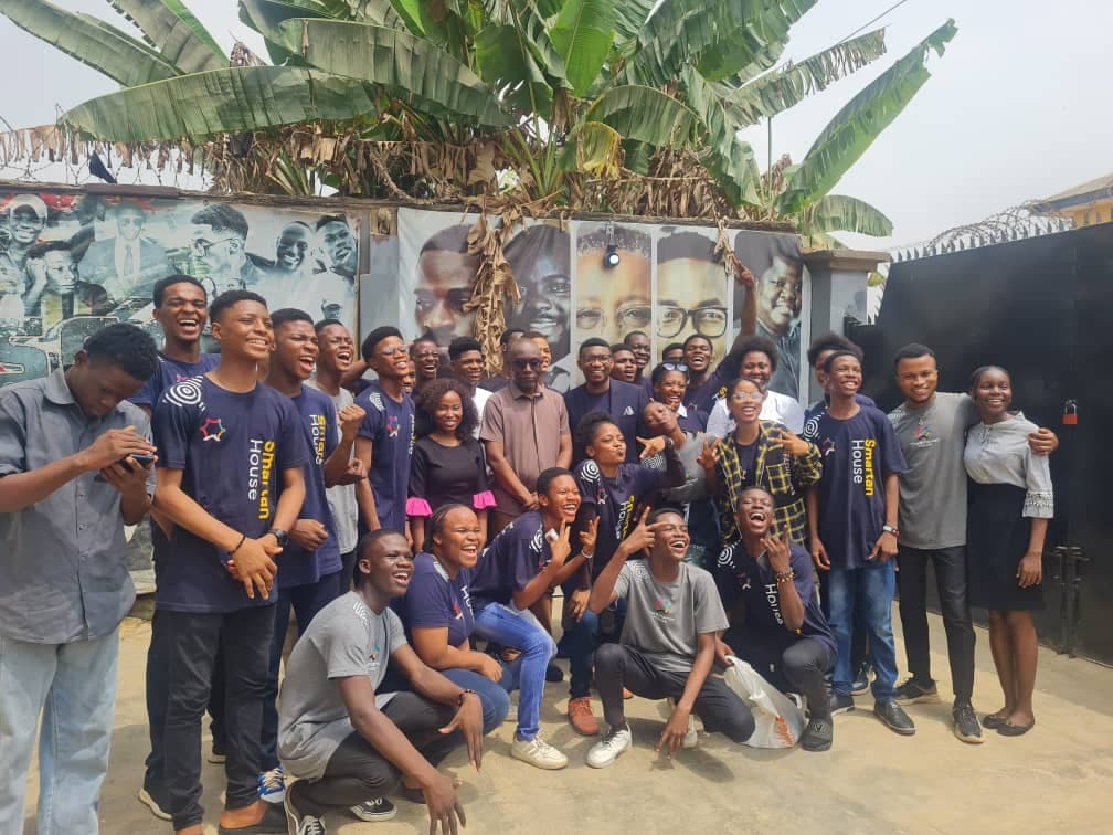 MOYI VISITS SMARTAN HOUSE TO DONATE AND DISCUSS UPCOMING PATHNERSHIP